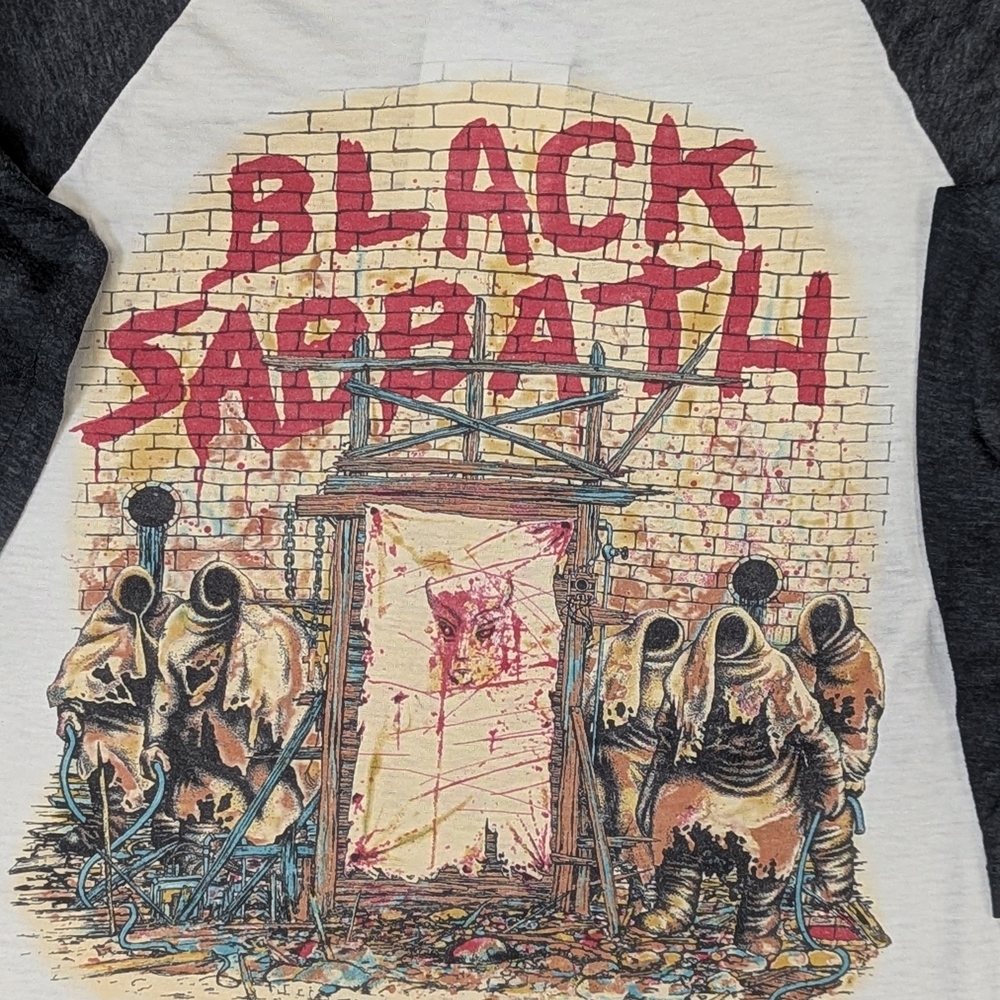Vintage 1981 Black Sabbath Mob Rules Tour Graphic Raglan Tee Size Medium - Picture 2 of 8